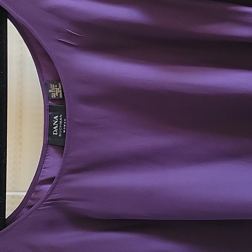 DANA BUCHMAN vintage 100%silk top